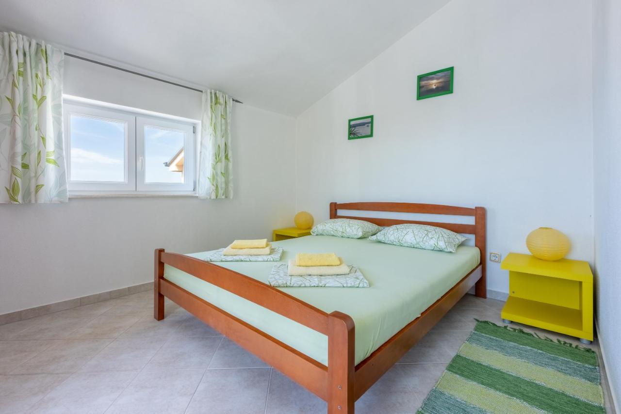 Apartmani Jaric Novi Vinodolski Exterior photo